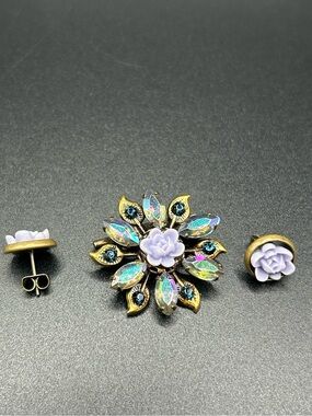 Vintage-Inspired Lavender Flower Brooch and Stud Earring Set- Orna Collection
